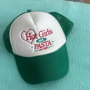 Green and White Trucker Hat 🍝